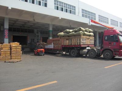 公路整车,零担及往返货物的运输,涵盖国内货运代理